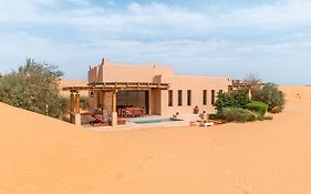 Bab Al Nojoum Bateen Liwa